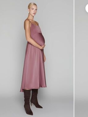 Apparelel Mulberry Sahara Maternity Dress • NWT